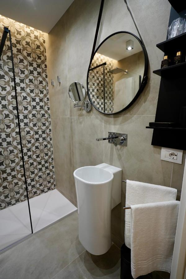 Arbiter Suite Milano ภายนอก รูปภาพ